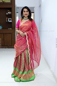 Preethi Singh Glam stills in Half Saree, HD Gallery