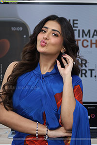 Rashi Singh at Bajaj Electronics Apple Days Launch