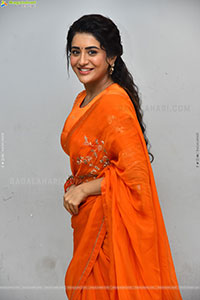 Rashi Singh at Transfer Trimurthulu Trailer Launch