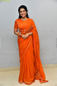 Rashi Singh at Transfer Trimurthulu Trailer Launch