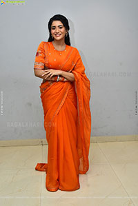 Rashi Singh at Transfer Trimurthulu Trailer Launch