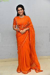 Rashi Singh at Transfer Trimurthulu Trailer Launch