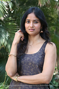 Shalini Kondepudi at Sing Geetham Movie Interview