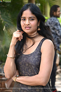 Shalini Kondepudi at Sing Geetham Movie Interview
