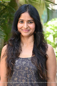 Shalini Kondepudi at Sing Geetham Movie Interview