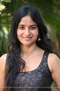 Shalini Kondepudi at Sing Geetham Movie Interview