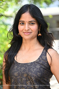 Shalini Kondepudi at Sing Geetham Movie Interview