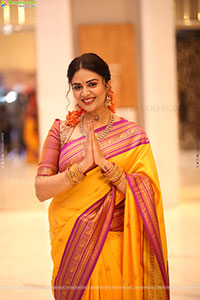 Sree Mukhi at Maa Inti Bangaram Prerelease Event