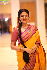 Sree Mukhi at Maa Inti Bangaram Prerelease Event