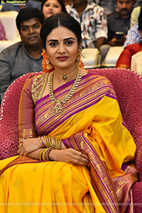 Sree Mukhi at Maa Inti Bangaram Prerelease Event