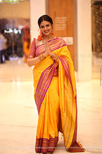 Sree Mukhi at Maa Inti Bangaram Prerelease Event