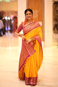 Sree Mukhi at Maa Inti Bangaram Prerelease Event