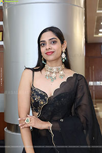 Swetha Kanduri stills in Black Designer Dress, HD Gallery
