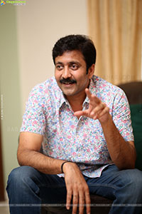 Vadde Naveen at Transfer Trimurthulu Movie Interview
