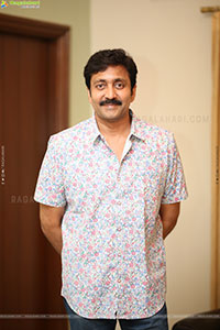 Vadde Naveen at Transfer Trimurthulu Movie Interview