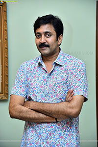 Vadde Naveen at Transfer Trimurthulu Movie Interview