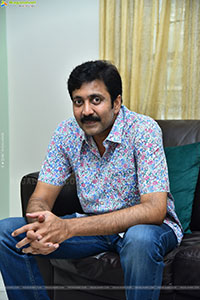 Vadde Naveen at Transfer Trimurthulu Movie Interview