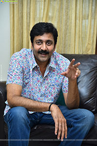 Vadde Naveen at Transfer Trimurthulu Movie Interview