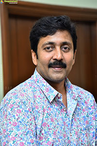 Vadde Naveen at Transfer Trimurthulu Movie Interview