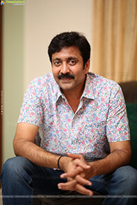 Vadde Naveen at Transfer Trimurthulu Movie Interview