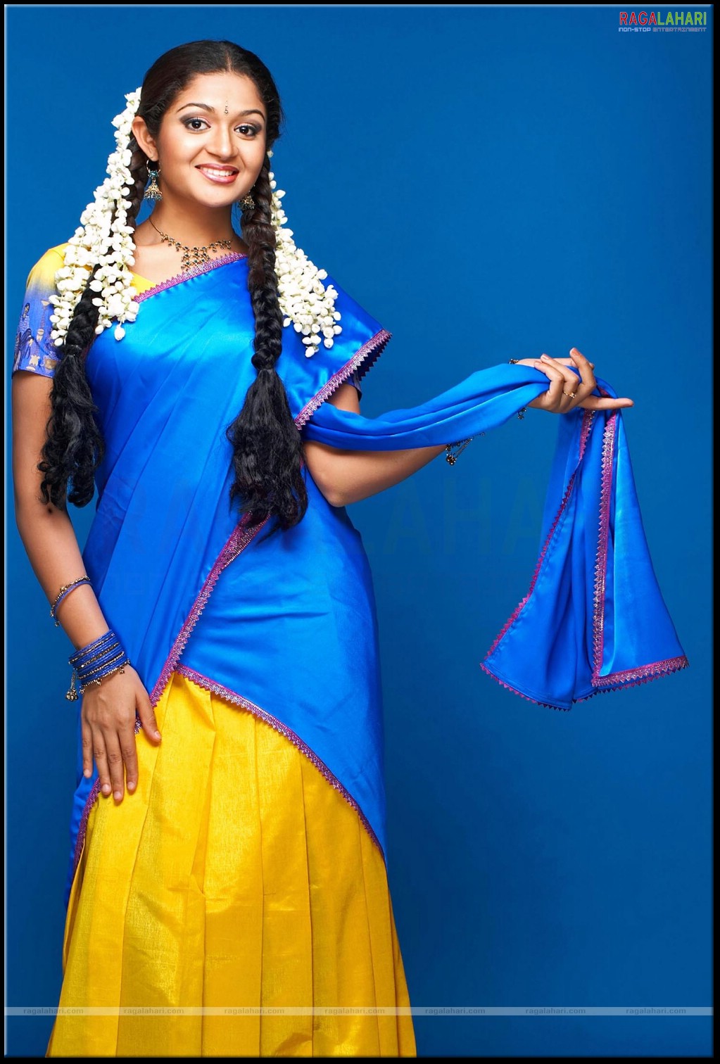 Malayalam actress karthika