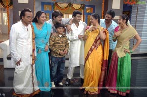 Kausalya Supraja Rama - On The Sets