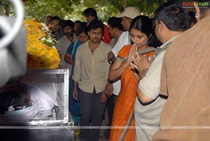 Stars pay Homage to Mallikharjuna Rao