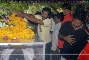 Stars pay Homage to Mallikharjuna Rao