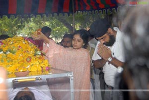 Stars pay Homage to Mallikharjuna Rao