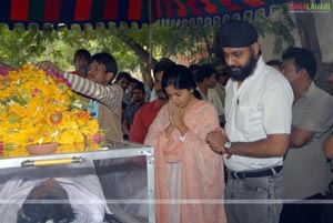 Stars pay Homage to Mallikharjuna Rao