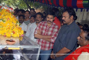 Stars pay Homage to Mallikharjuna Rao