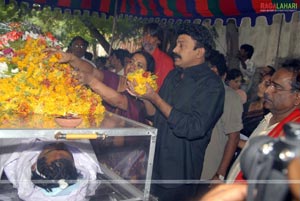 Stars pay Homage to Mallikharjuna Rao