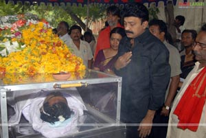 Stars pay Homage to Mallikharjuna Rao