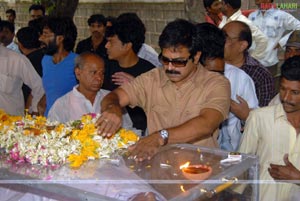 Stars pay Homage to Mallikharjuna Rao