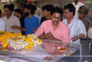 Stars pay Homage to Mallikharjuna Rao