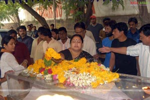 Stars pay Homage to Mallikharjuna Rao