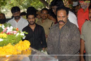 Stars pay Homage to Mallikharjuna Rao