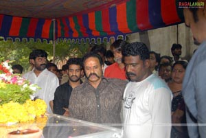 Stars pay Homage to Mallikharjuna Rao