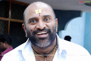 Nagababu, Ramya Krishna, Vijayanand, Suhasini