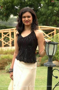 Shikha at Preminchukundaamaa Muhurat