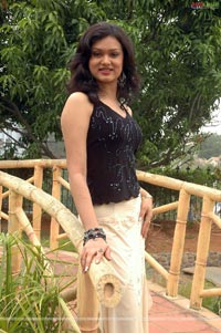 Shikha at Preminchukundaamaa Muhurat