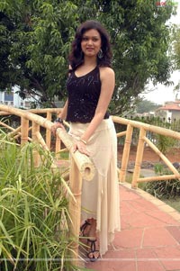 Shikha at Preminchukundaamaa Muhurat