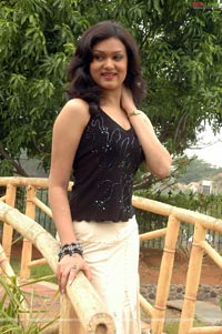 Shikha at Preminchukundaamaa Muhurat