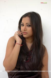 Swetha Basu Prasad Photo Gallery