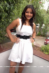 Swetha Basu Prasad Photo Gallery