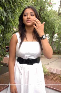 Swetha Basu Prasad Photo Gallery