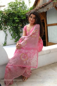 Madhurima at Saradaga Kasepu Sets