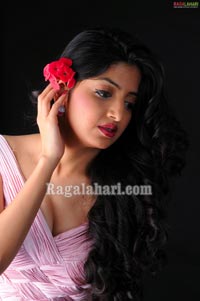 Poonam Kaur Photo Session