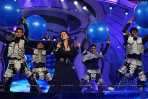 Charmi Stage Dance at Lux Sandal Cinemaa Awards 2011