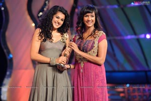 Lux Sandal Cinemaa Awards 2011 High Resolution Gallery 